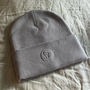 Lululemon Beanie (Never Worn)